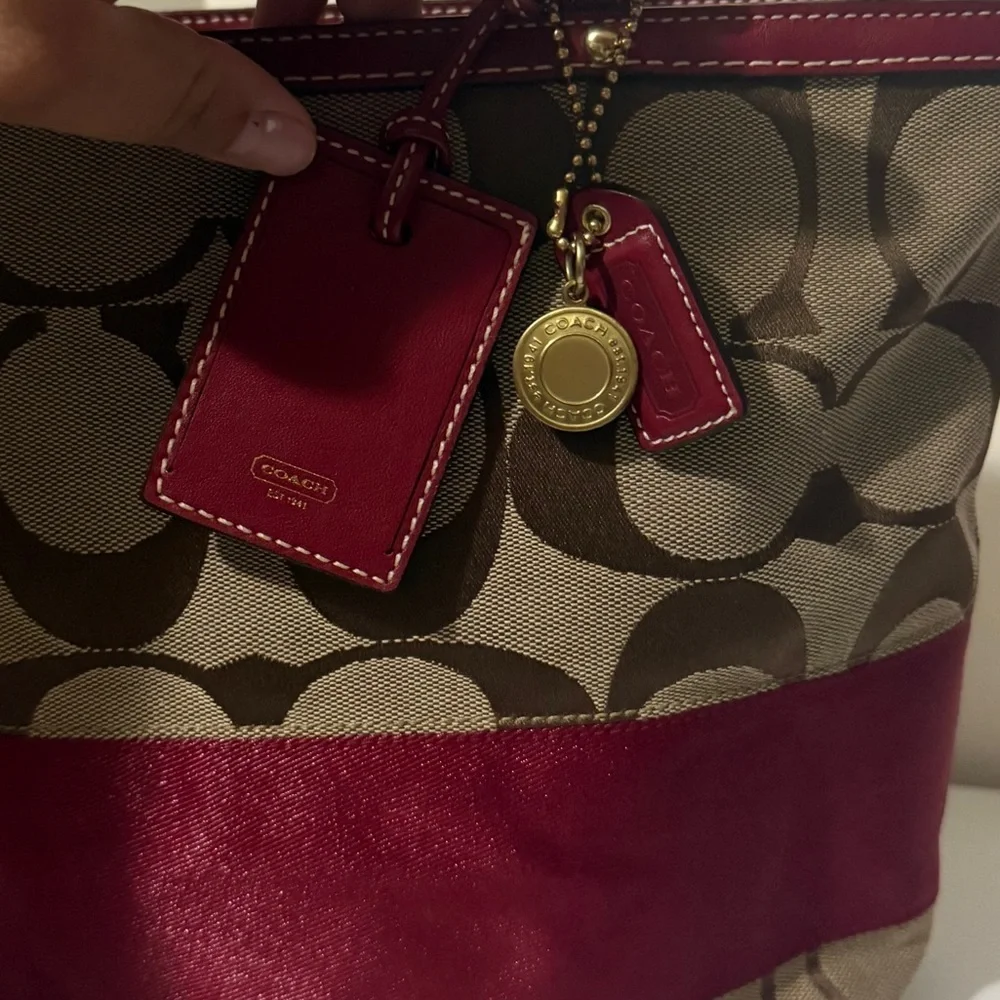 SOLD Coach Vintage Legacy Red Stripe Signature Cs Tote Shoulder Bag 2006 - Picture 2 of 10